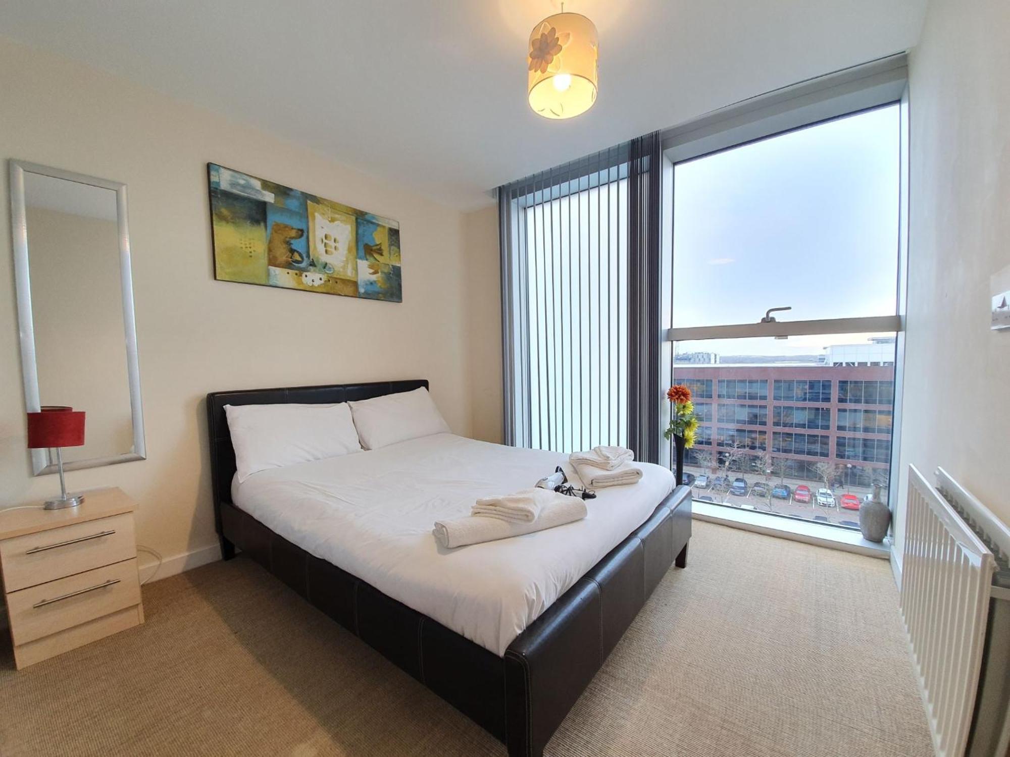 Dazzon Apartments - Hub - Central Mk ミルトン・ケインズ 部屋 写真